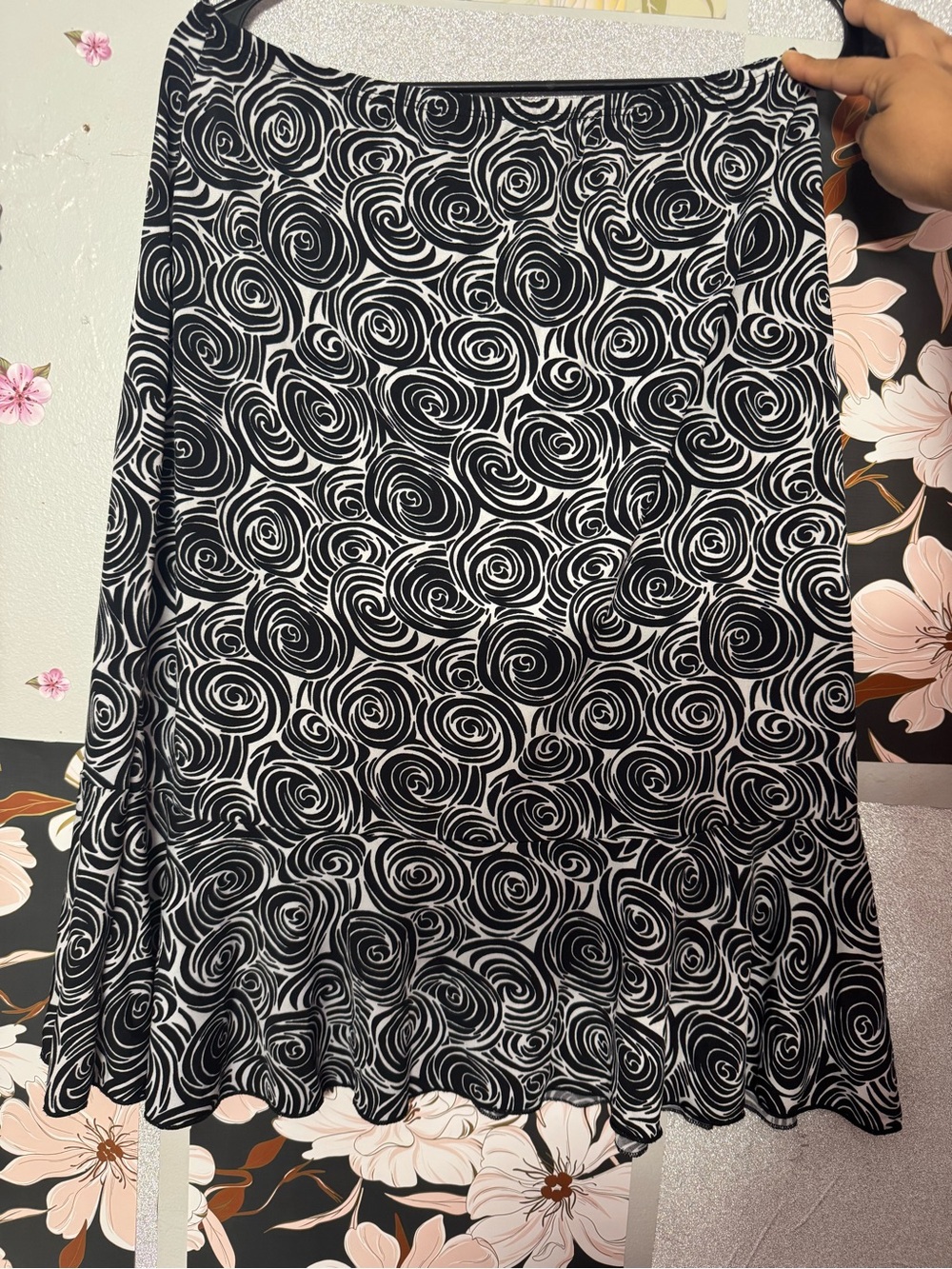 Susan Lawrence Black & White Swirl Circle Skater Skirt